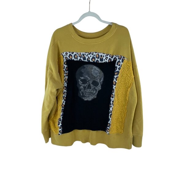 Women's Yellow Skull Lace Patchwork Oversized Goth Handmade Sweatshirt Crew Neck - Picture 6 of 6